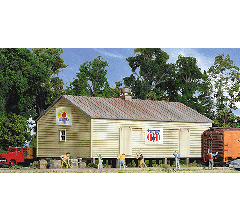 Walthers #933-3529 Co-op Storage Shed On Pilings -- Kit
